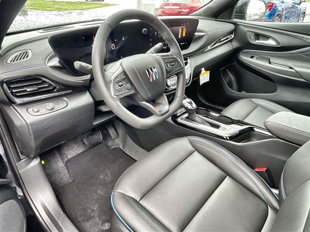 new 2025 Buick Envista car, priced at $28,236