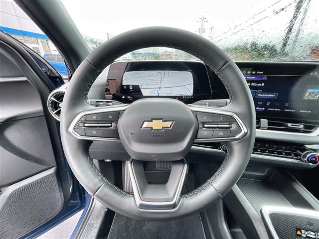 new 2026 Chevrolet Equinox car, priced at $31,670