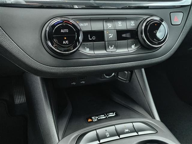 new 2025 Buick Envista car, priced at $27,280