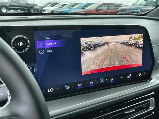 new 2026 Chevrolet Traverse car, priced at $44,342