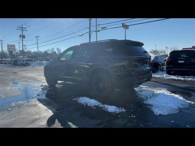 new 2025 Chevrolet Traverse car, priced at $46,838