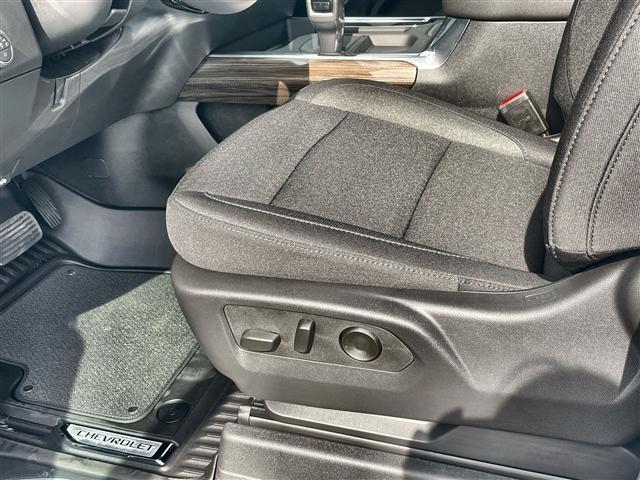 new 2025 Chevrolet Silverado 1500 car, priced at $52,840