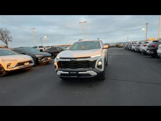 new 2025 Chevrolet Equinox car, priced at $37,425