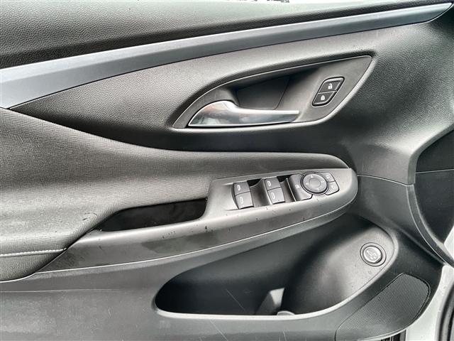 new 2025 Buick Envista car, priced at $26,559