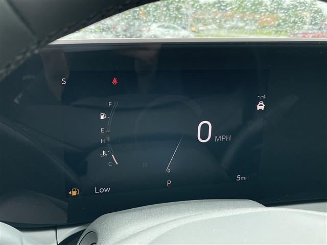 new 2025 Buick Envista car, priced at $26,559