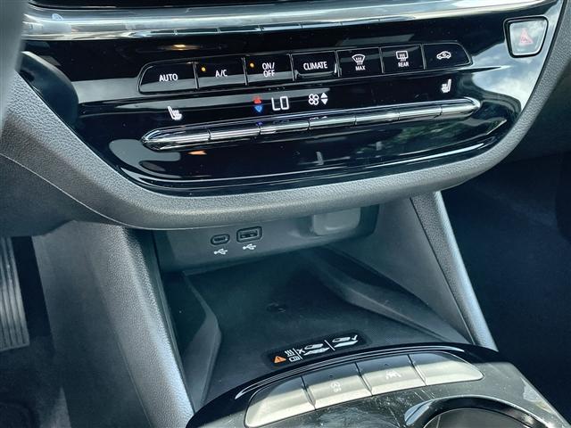 new 2025 Buick Envista car, priced at $30,298