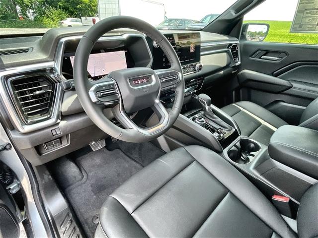new 2025 GMC Canyon car, priced at $43,371