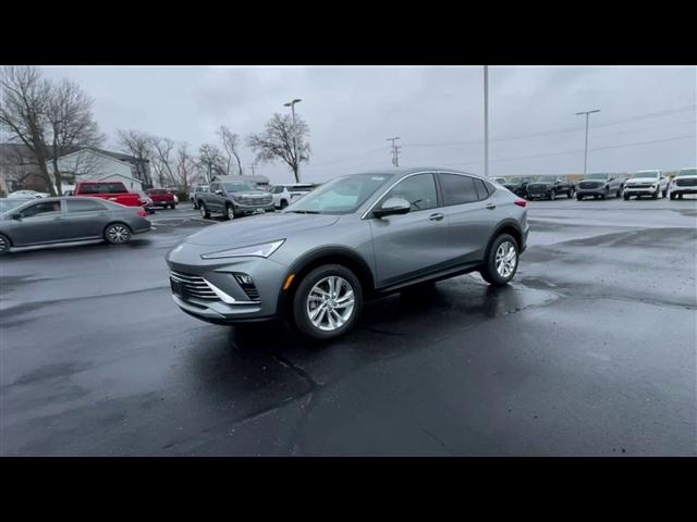 new 2025 Buick Envista car, priced at $24,002