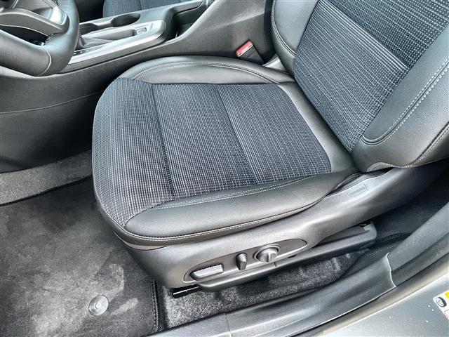 new 2025 Buick Envista car, priced at $26,552