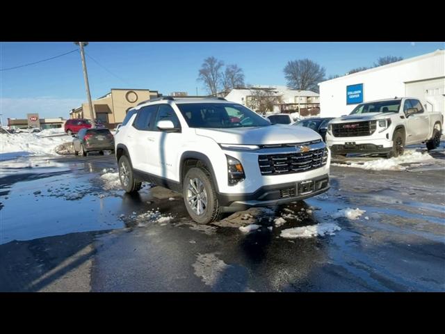 new 2025 Chevrolet Equinox car, priced at $30,904