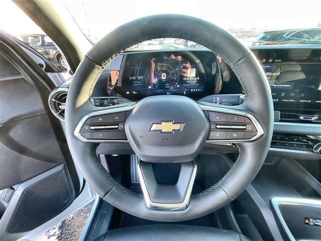 new 2025 Chevrolet Equinox car, priced at $30,904