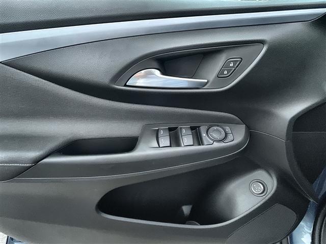 new 2025 Buick Envista car, priced at $26,648