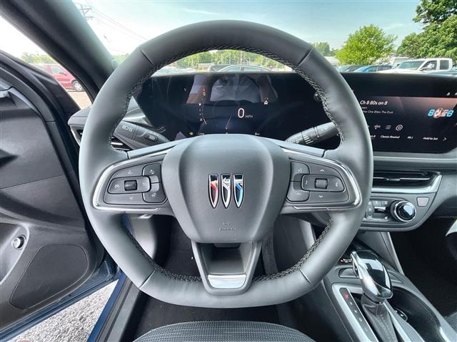 new 2025 Buick Envista car, priced at $26,648