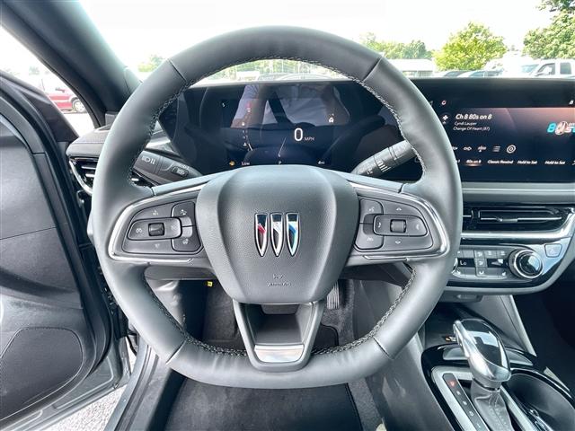 new 2025 Buick Envista car, priced at $28,617