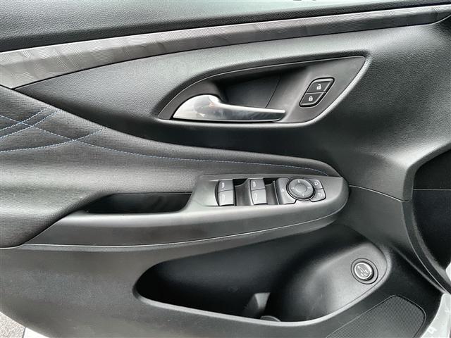 new 2025 Buick Envista car, priced at $27,339