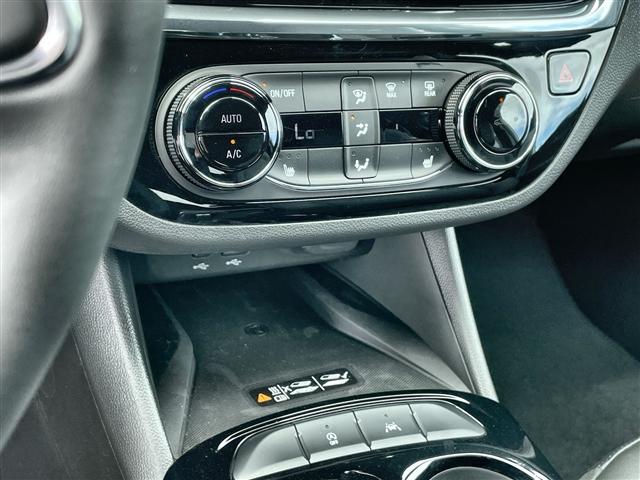 new 2025 Buick Envista car, priced at $27,339