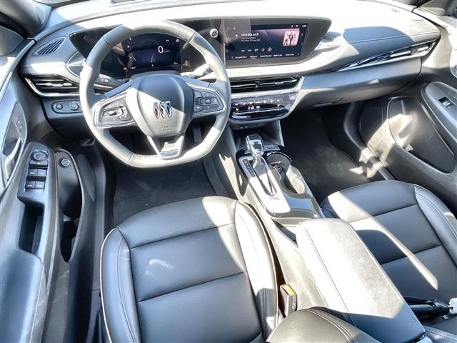 new 2025 Buick Envista car, priced at $31,560