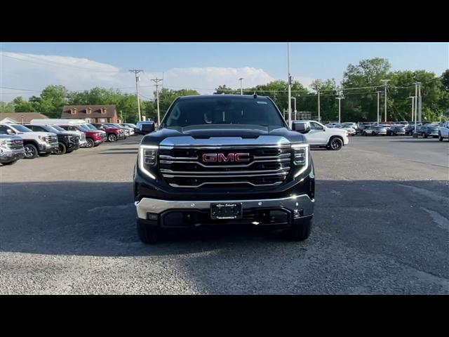 new 2025 GMC Sierra 1500 car, priced at $61,595
