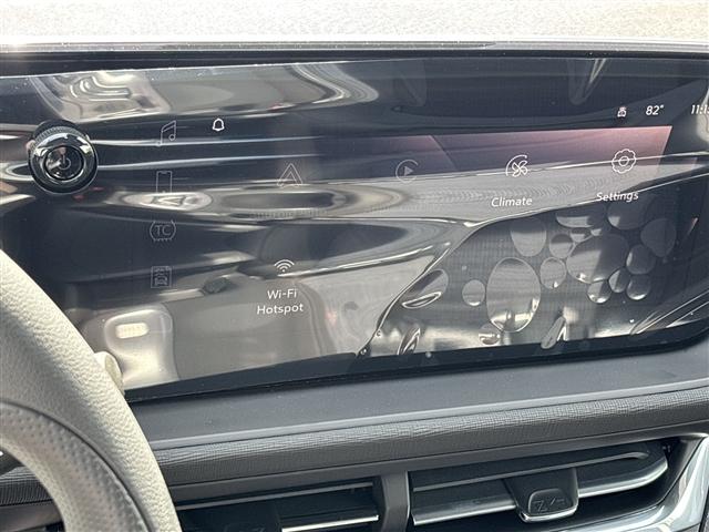 new 2025 Buick Envista car, priced at $25,686