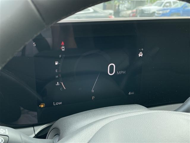 new 2025 Buick Envista car, priced at $27,533