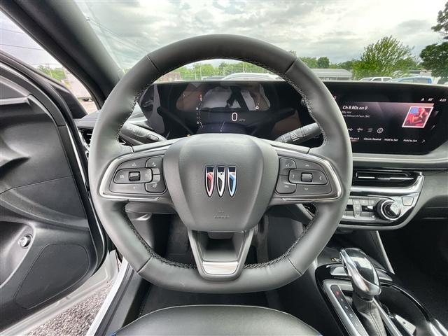 new 2025 Buick Envista car, priced at $27,533