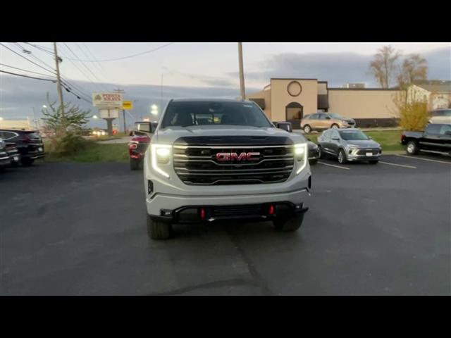 new 2025 GMC Sierra 1500 car, priced at $66,928