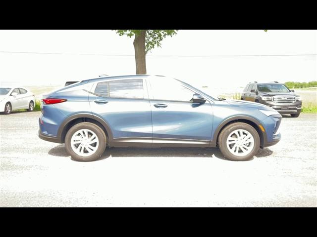 new 2025 Buick Envista car, priced at $26,664