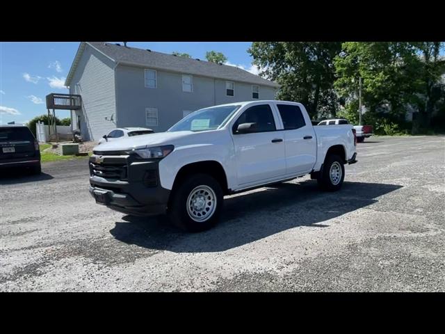 new 2025 Chevrolet Colorado car, priced at $31,915