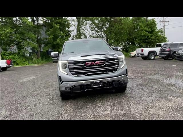 new 2025 GMC Sierra 1500 car, priced at $57,253