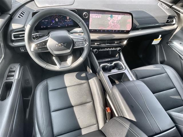 new 2025 Chevrolet Traverse car, priced at $46,671