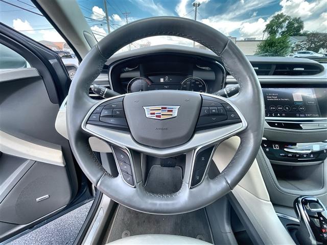 used 2020 Cadillac XT5 car, priced at $24,623