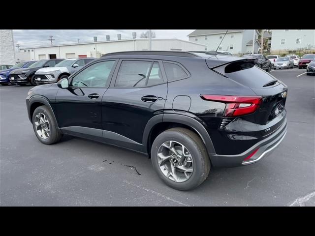 new 2025 Chevrolet Trax car, priced at $24,430