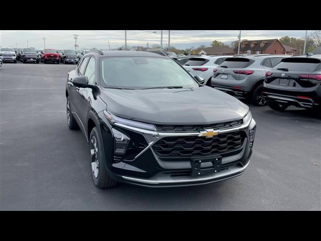 new 2025 Chevrolet Trax car, priced at $24,430