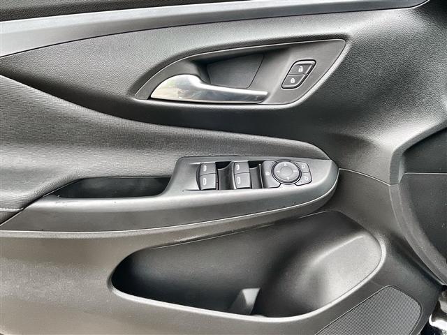 new 2025 Buick Envista car, priced at $25,787