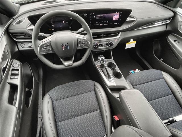 new 2025 Buick Envista car, priced at $25,787