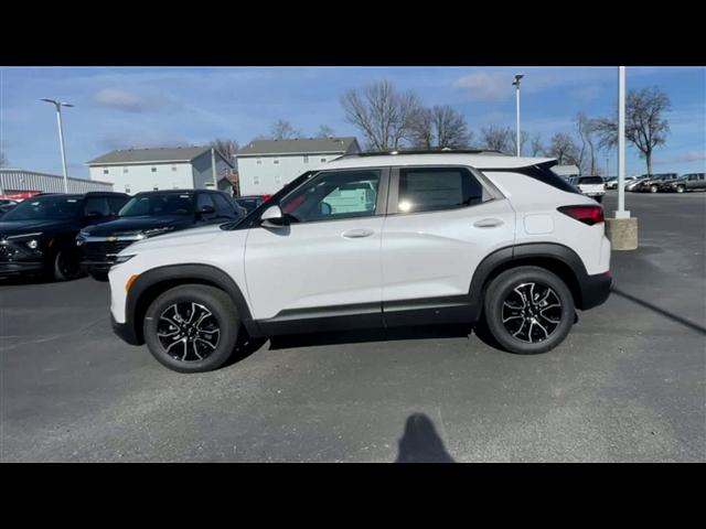 new 2025 Chevrolet TrailBlazer car, priced at $32,720