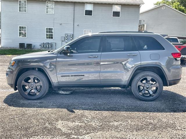 used 2019 Jeep Grand Cherokee car, priced at $17,412