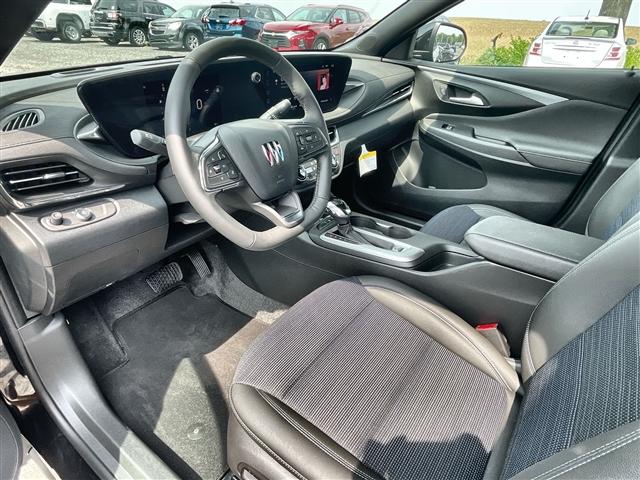 new 2025 Buick Envista car, priced at $27,039