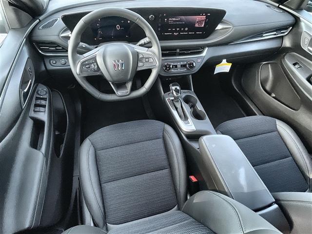 new 2025 Buick Envista car, priced at $25,633