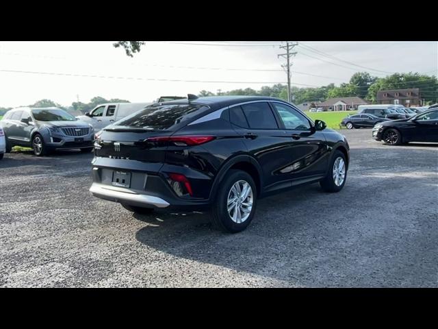 new 2025 Buick Envista car, priced at $25,633