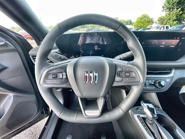 new 2025 Buick Envista car, priced at $25,633