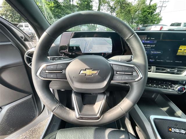 new 2026 Chevrolet Equinox car, priced at $31,670