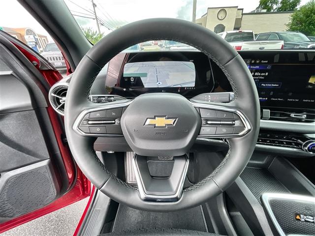 new 2026 Chevrolet Equinox car, priced at $32,146