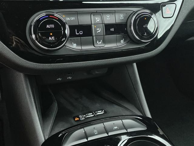 new 2025 Buick Envista car, priced at $27,089