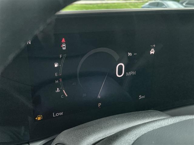 new 2025 Buick Envista car, priced at $27,089
