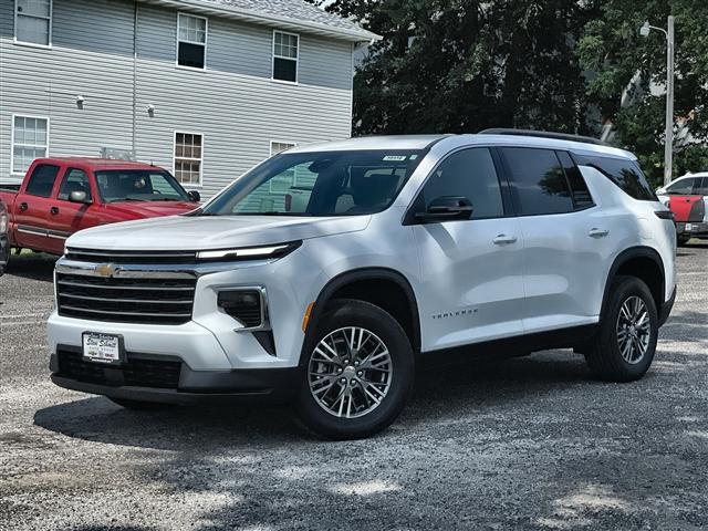new 2025 Chevrolet Traverse car, priced at $40,450