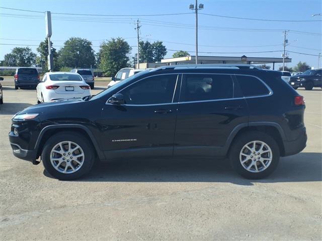 used 2018 Jeep Cherokee car, priced at $11,995