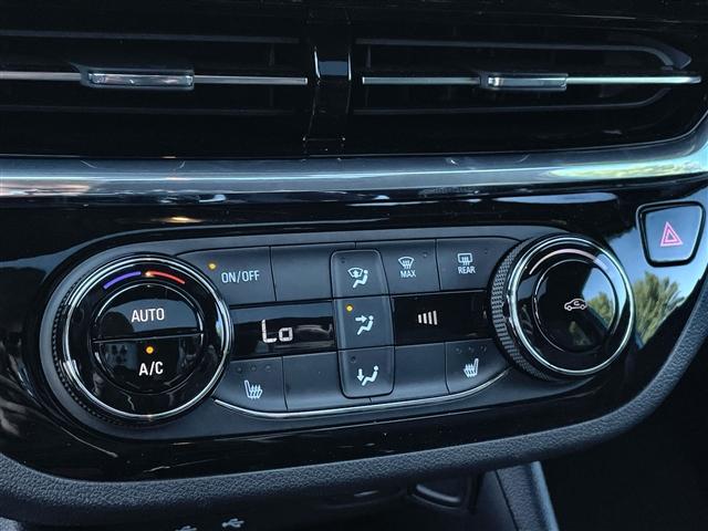 new 2025 Buick Envista car, priced at $29,004
