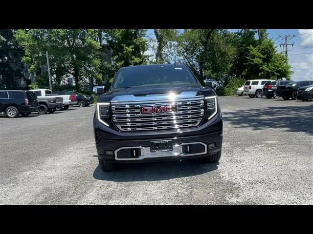 new 2025 GMC Sierra 1500 car, priced at $69,105