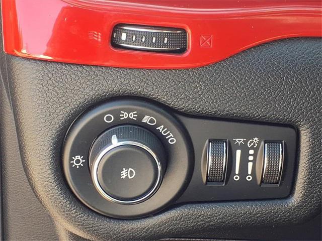 used 2019 Jeep Cherokee car, priced at $13,995